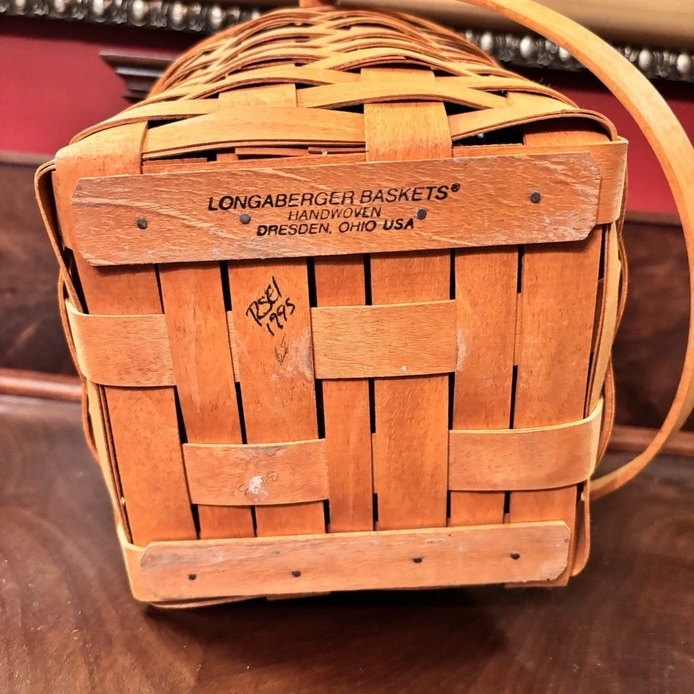 Longaberger 1995 Handwoven Fruit  Basket Wood Lid Plastic Liner Swing Handle